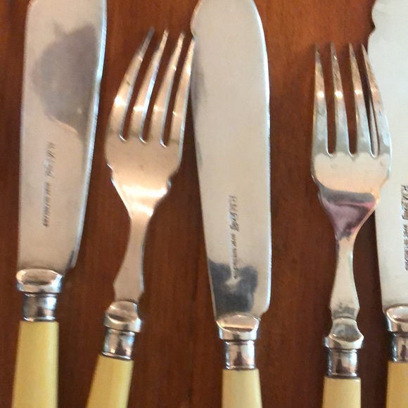 Vintage Antique 12 pc Silverplate Fish/Desert Set - Picture 7 of 8